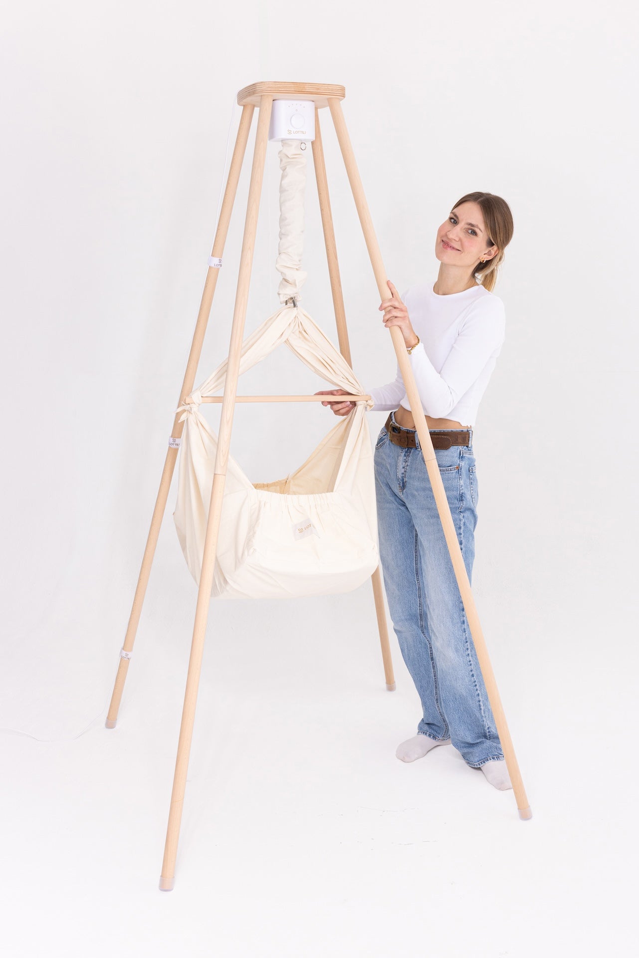 Baby Hammock with motor and frame for your baby